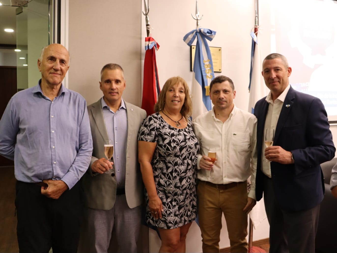 AIM Rosario made its end-of-year toast with associates, authorities and representatives of the productive sector